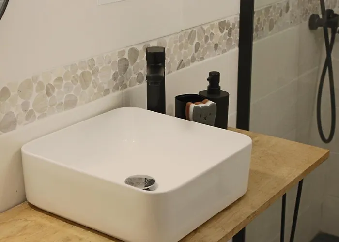 Domaine De La Dorniere بيت للعطل