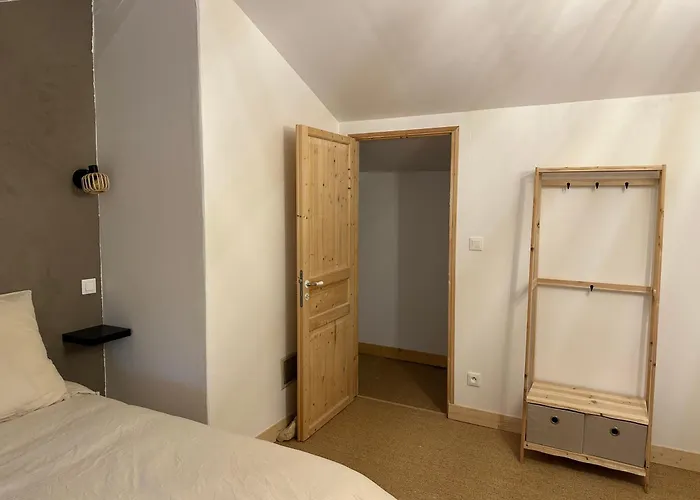 Domaine De La Dorniere بيت للعطل *